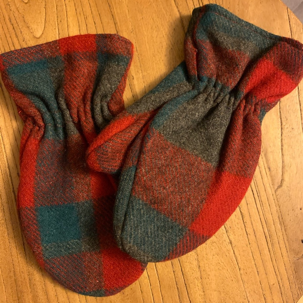 Handmade‎ Flannel Lined Recycled Wool Mittens